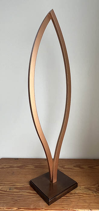 FALSO COBRE. HOJA CON BASE. 83hª