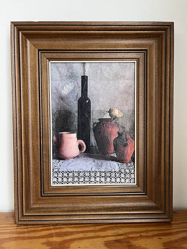 IMPRESIÓN SOBRE LIENZO.JARRAS Y BOTELLA. 40,5x51