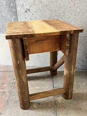 MESAS RÚSTICAS (54x56x71)